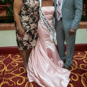 SHERRI HILL Pink prom dress